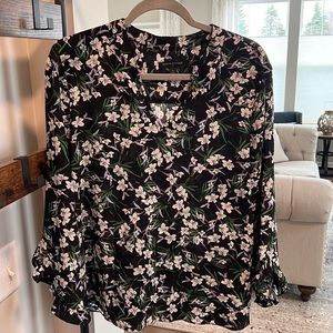 Banana Republic Large Ladies Top